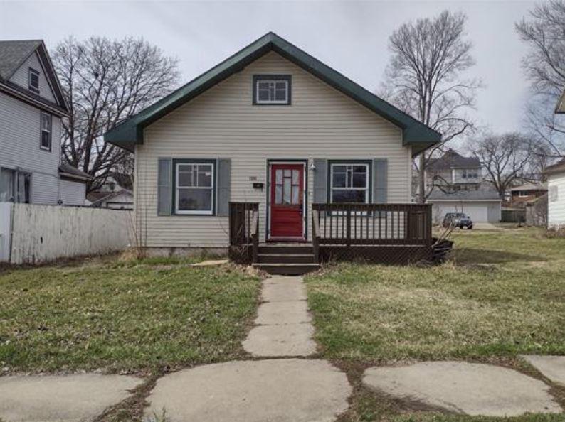 1204 N Court St., Rockford, IL 61103