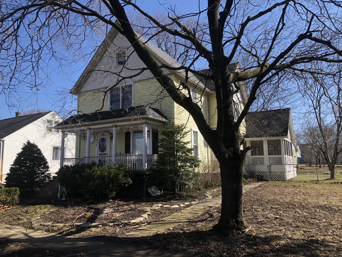 535 Catalpa St., Beecher, IL 60401