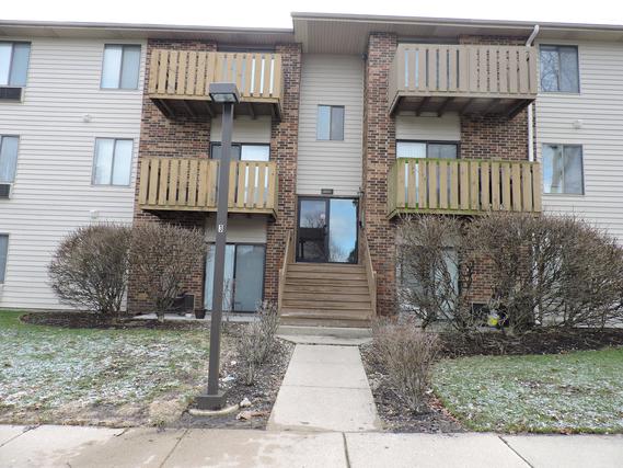 746 Prescott Dr. #106, Roselle, IL 60172