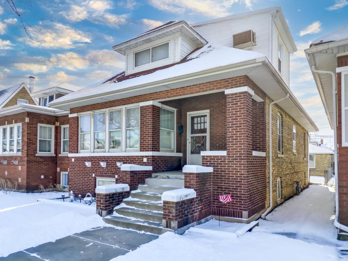 5931 W Grace St., Chicago, IL 60634