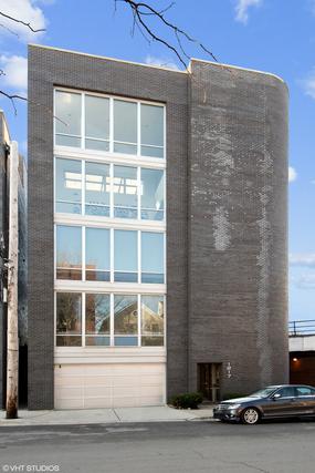 1217 W Augusta Blvd. #1, Chicago, IL 60622