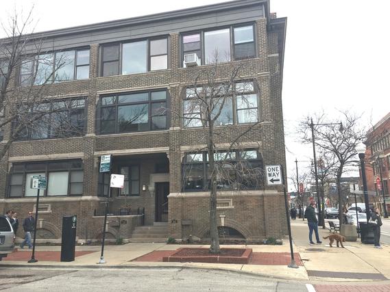 561 W Aldine Ave. #2, Chicago, IL 60657