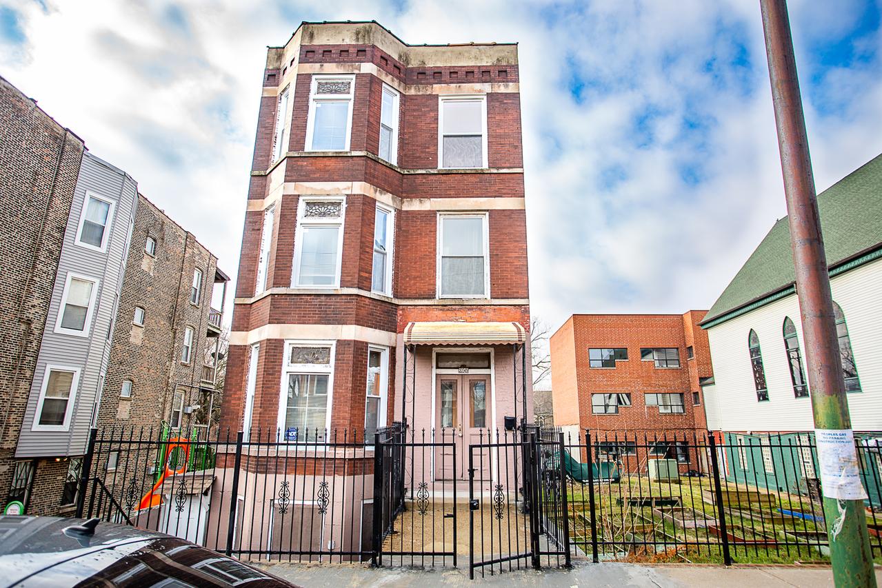 3245 E 91st St., Chicago, IL 60617