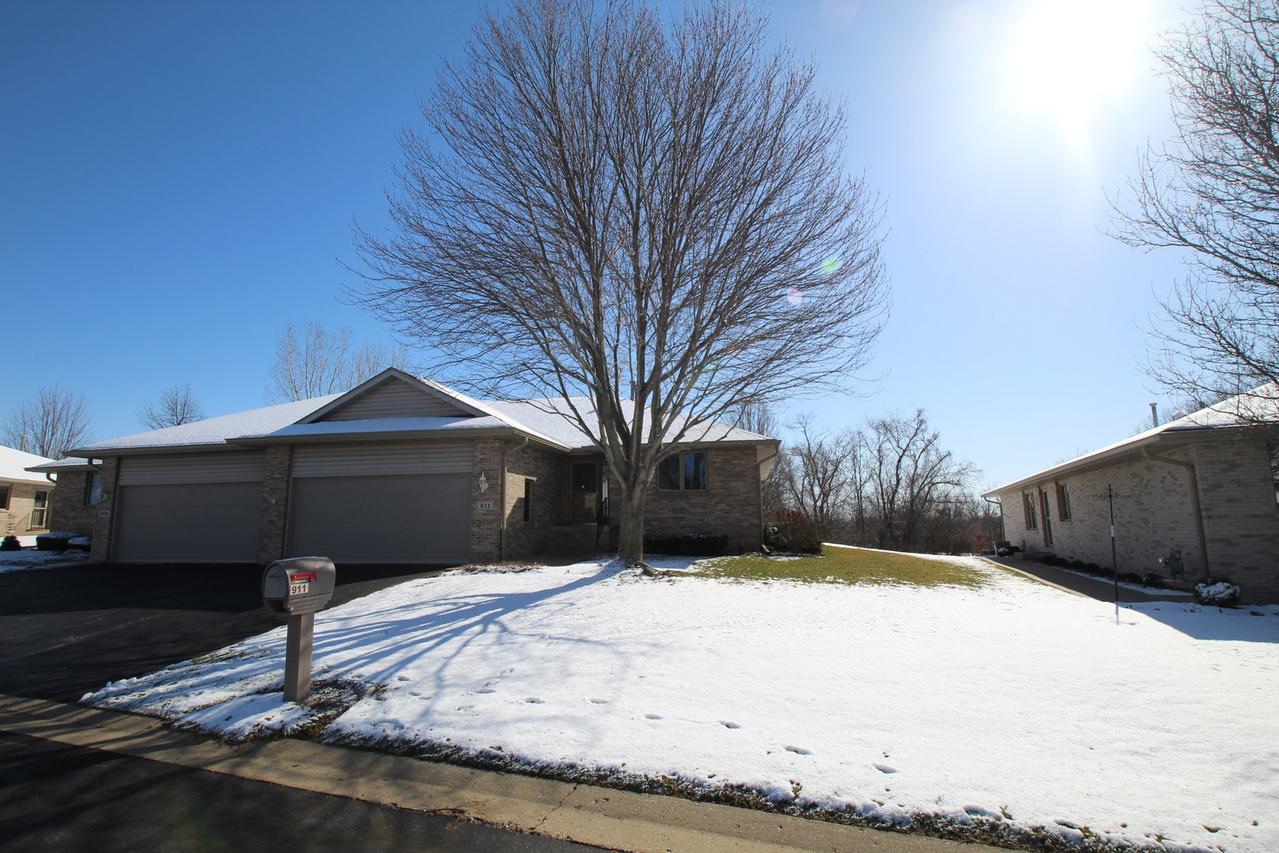 911 High Point Dr. #304B, Rockton, IL 61072