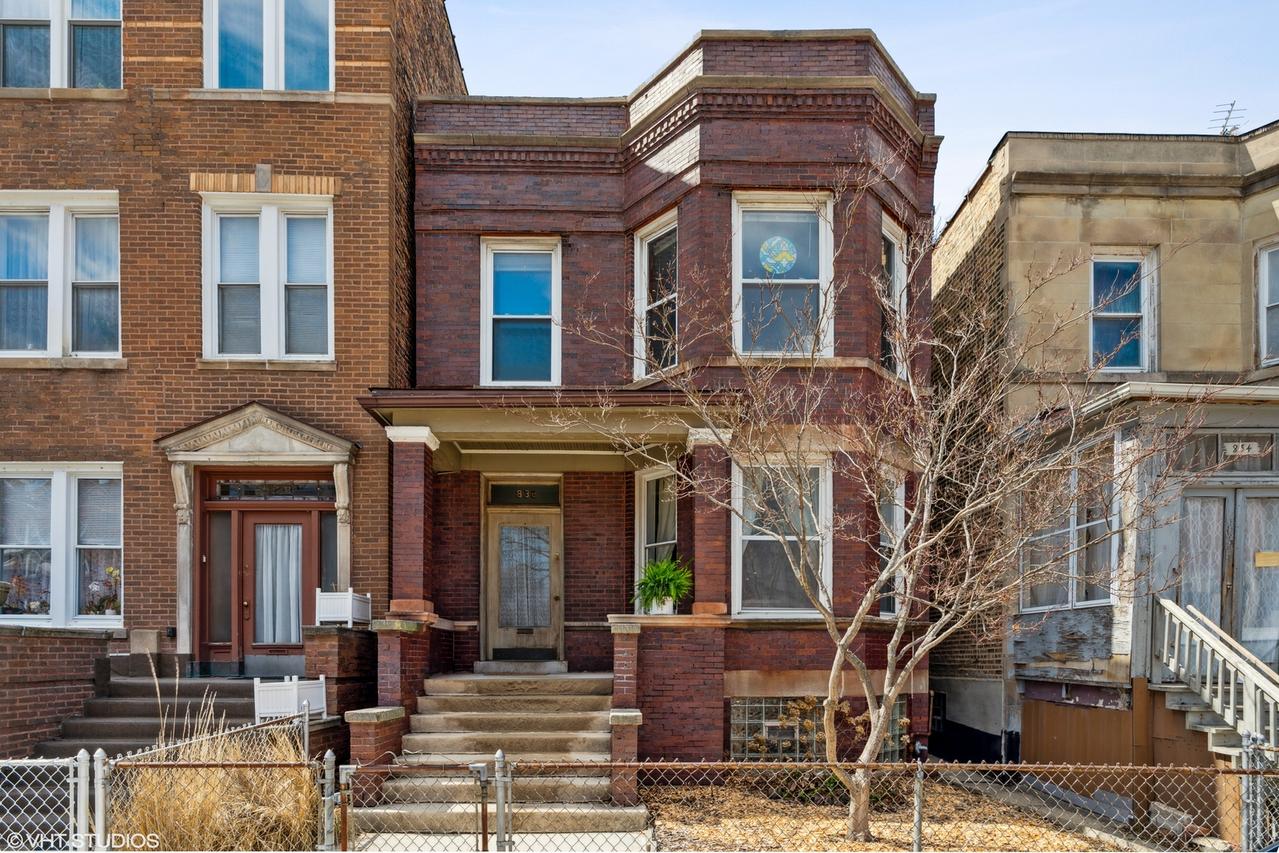 832 N Campbell Ave., Chicago, IL 60622