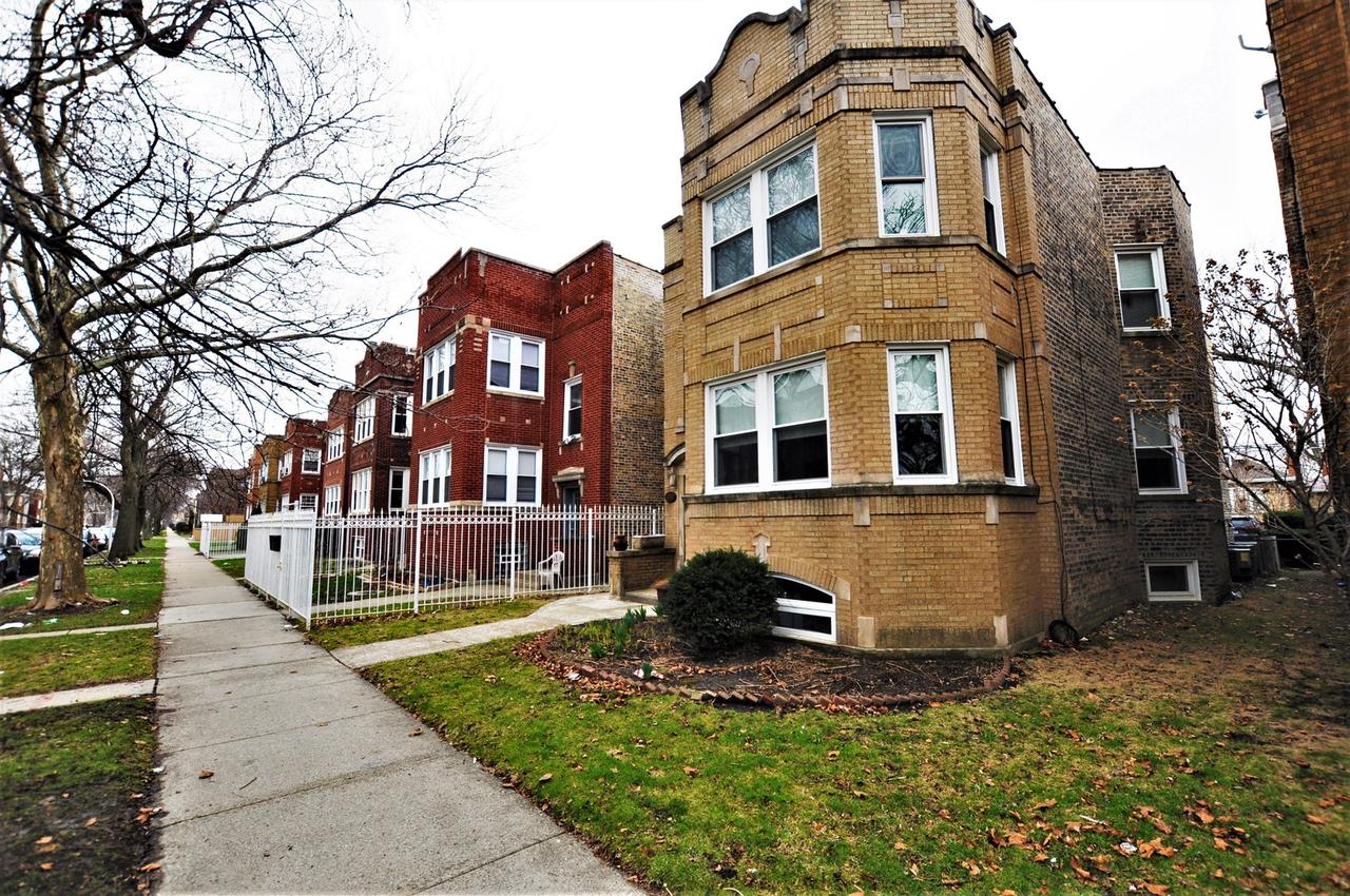 6230 N Artesian Ave., Chicago, IL 60659