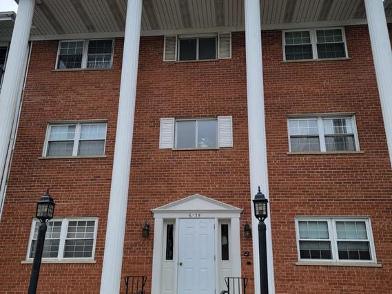 6135 W 94th St. #B5, Oak Lawn, IL 60453
