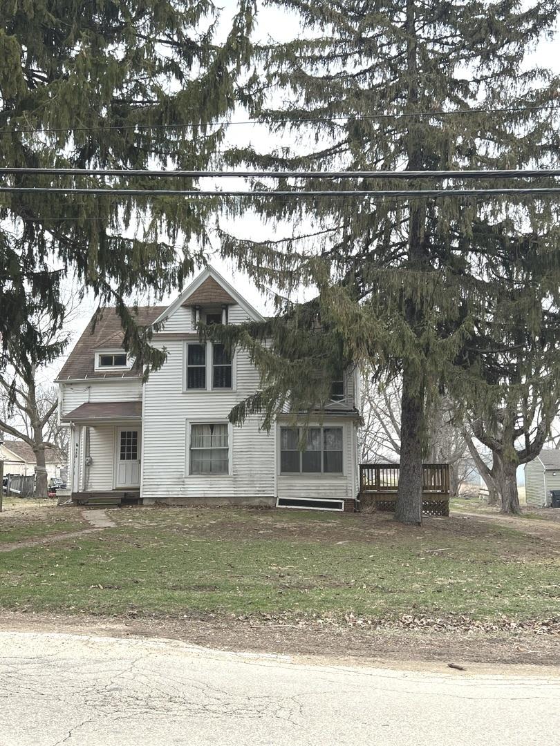 591 N Henderson Rd., Freeport, IL 61032