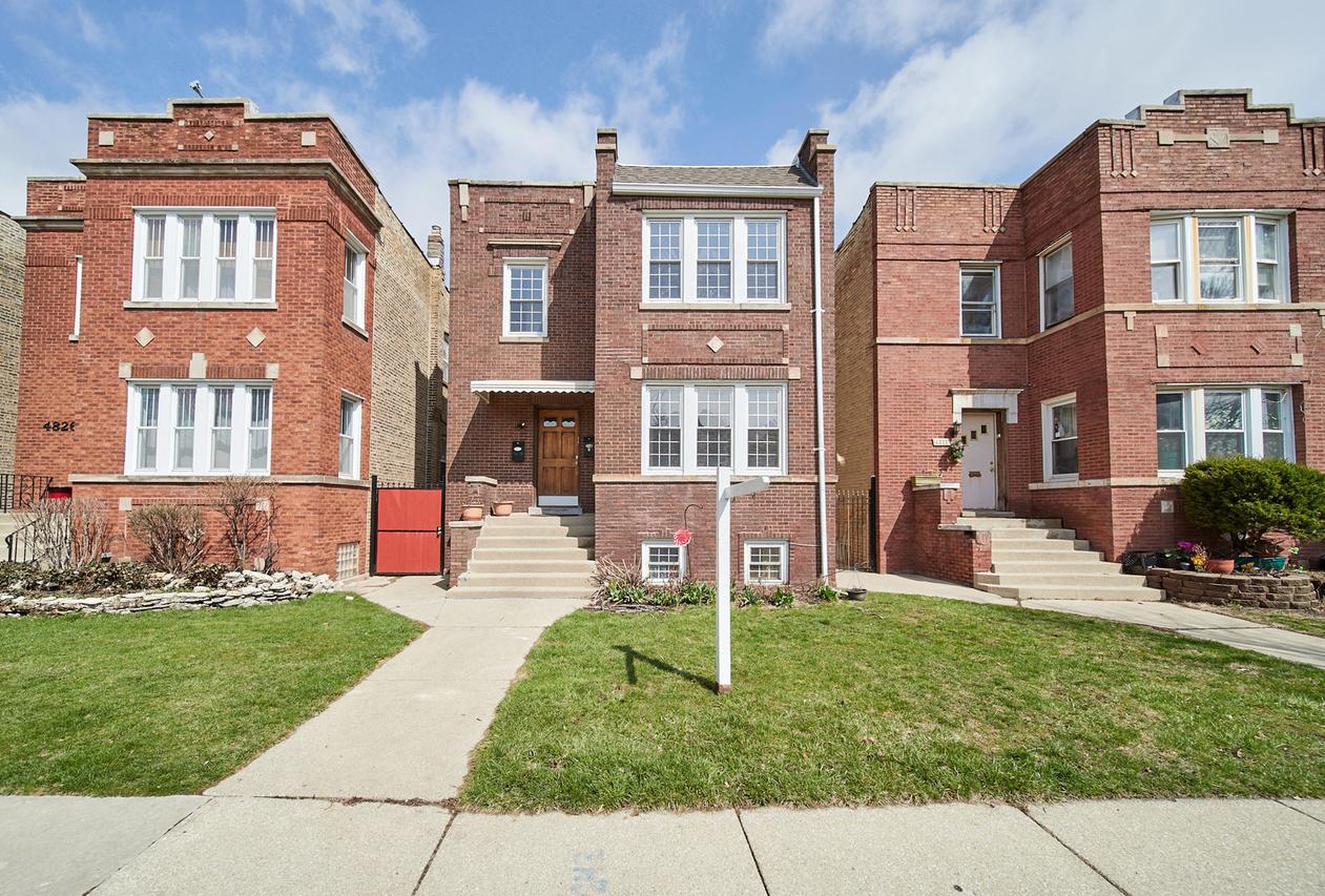 4824 W Nelson St., Chicago, IL 60641