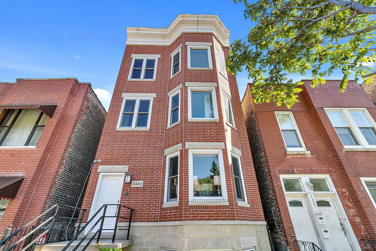 2323 W Grenshaw St., Chicago, IL 60612
