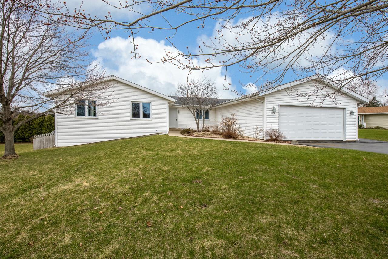 6607 Sutter Dr., Roscoe, IL 61073