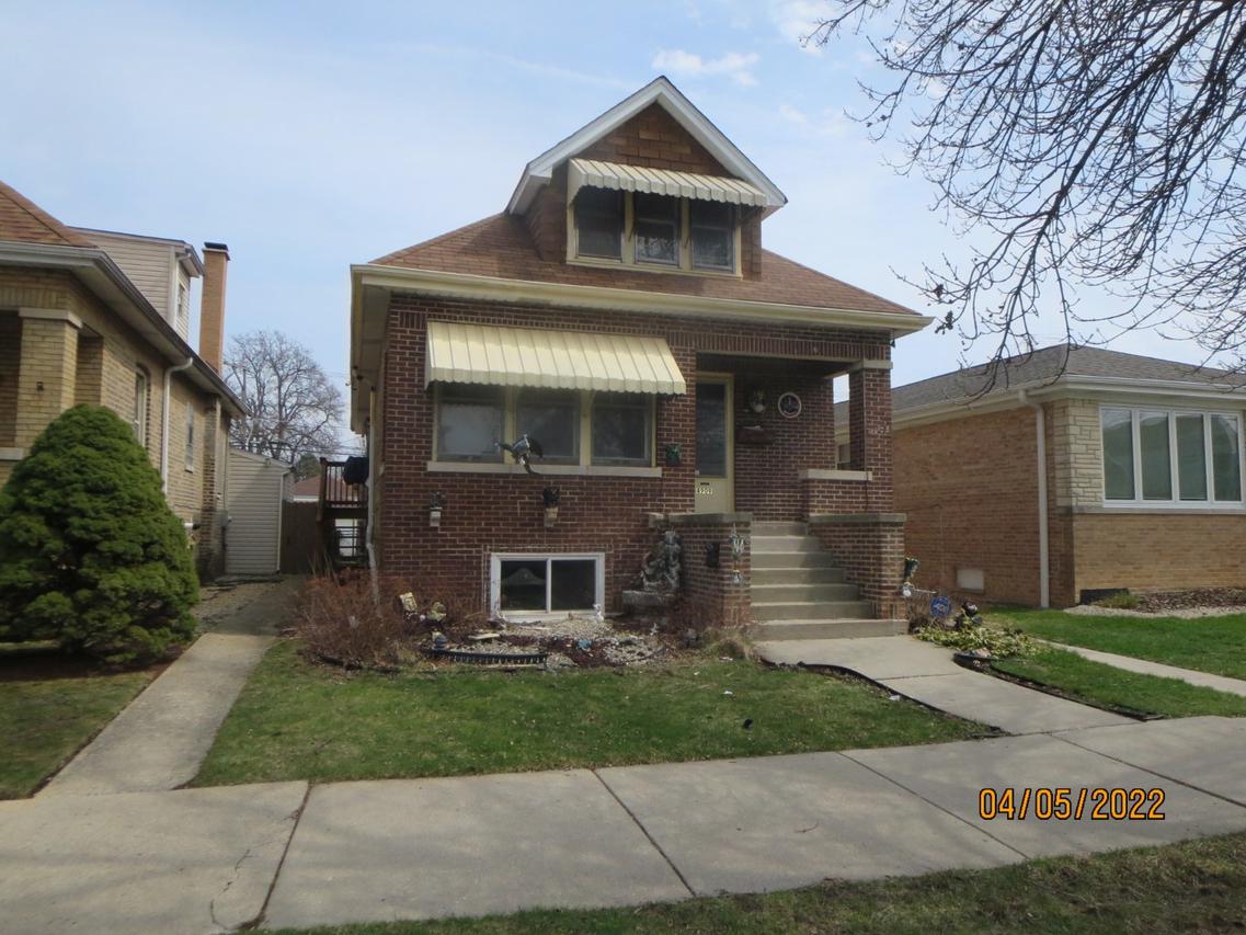 4909 N Merrimac Ave., Chicago, IL 60630