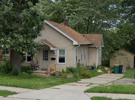 109 N Lincolnway Ave., North Aurora, IL 60542