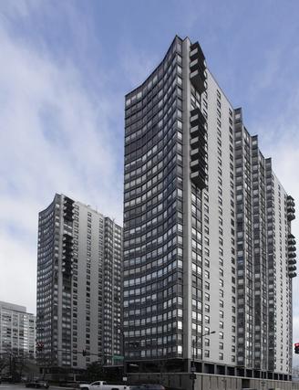 5701 N Sheridan Rd. #3H, Chicago, IL 60640