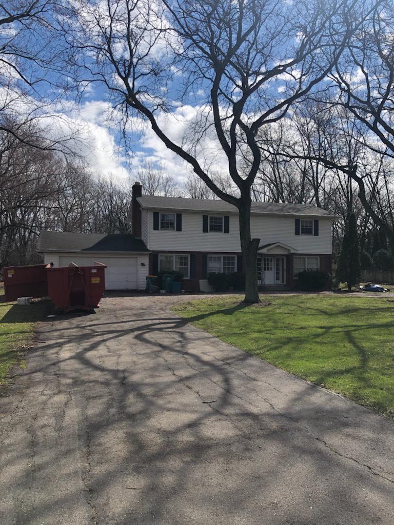 3272 Middlesax Dr., Long Grove, IL 60047