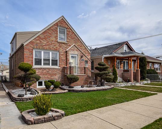 5437 S Narragansett Ave., Chicago, IL 60638