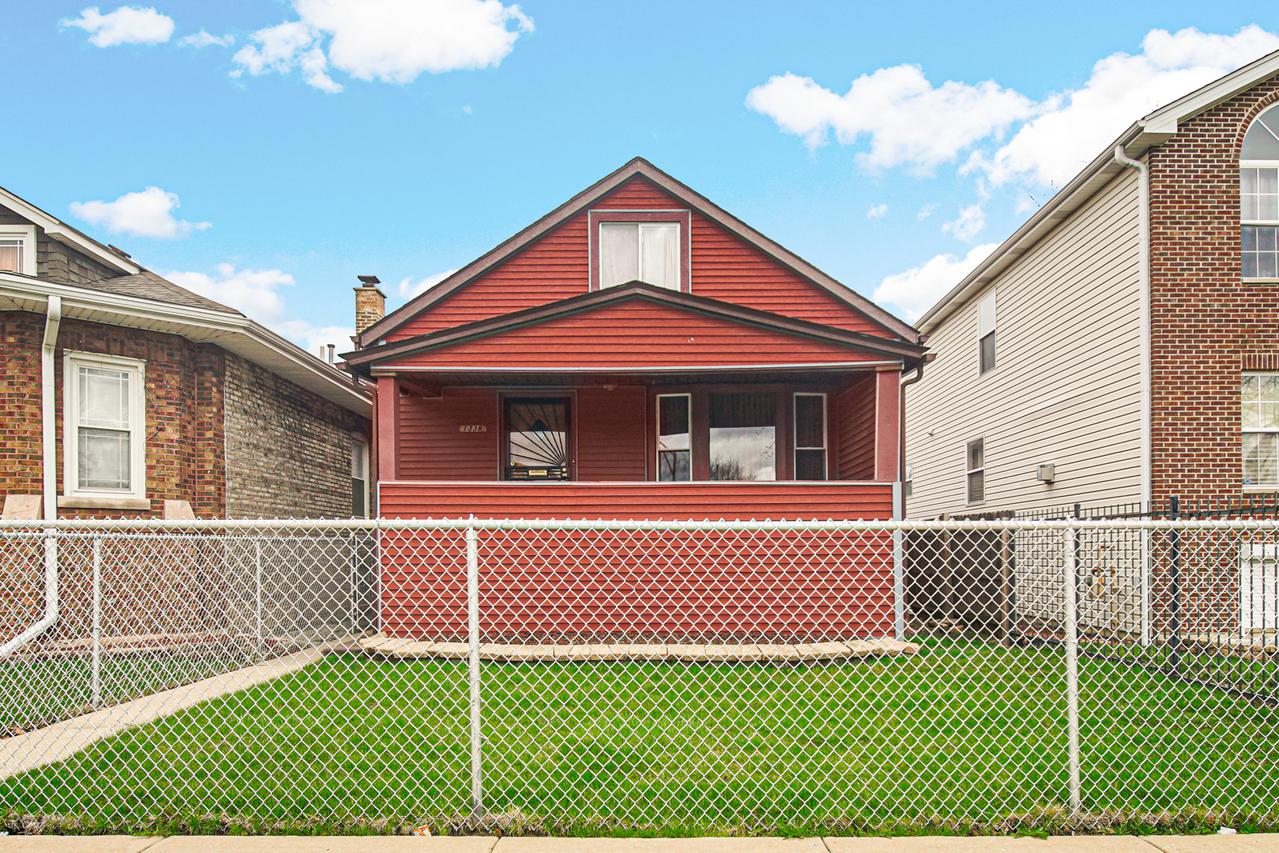 1338 W 98th St., Chicago, IL 60643