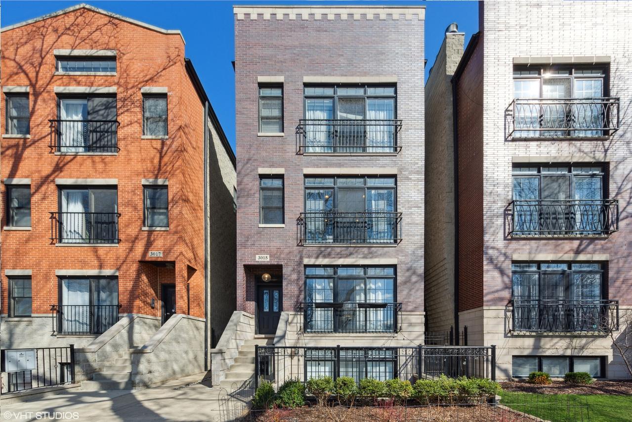 3015 N Damen Ave. #2, Chicago, IL 60618