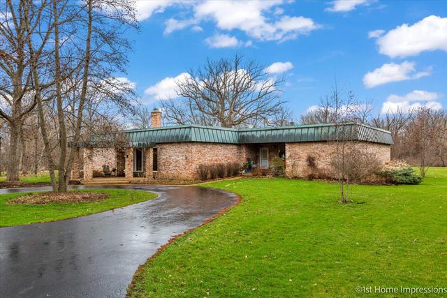 9 Bednarcik Ct., Oswego, IL 60543