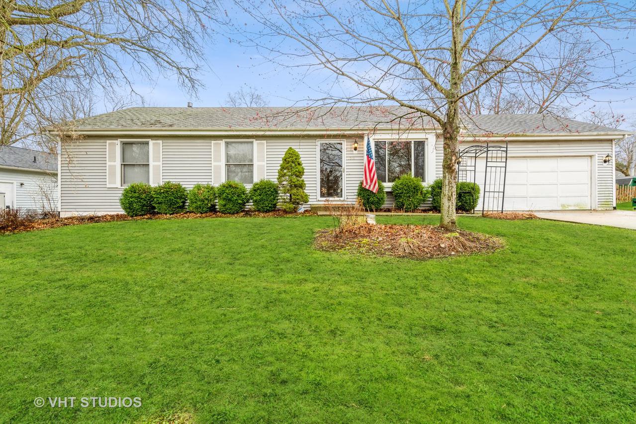 1611 Grand Ave., Crystal Lake, IL 60014