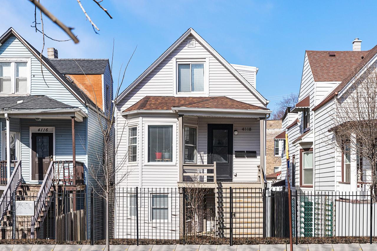 4118 N Kedzie Ave., Chicago, IL 60618