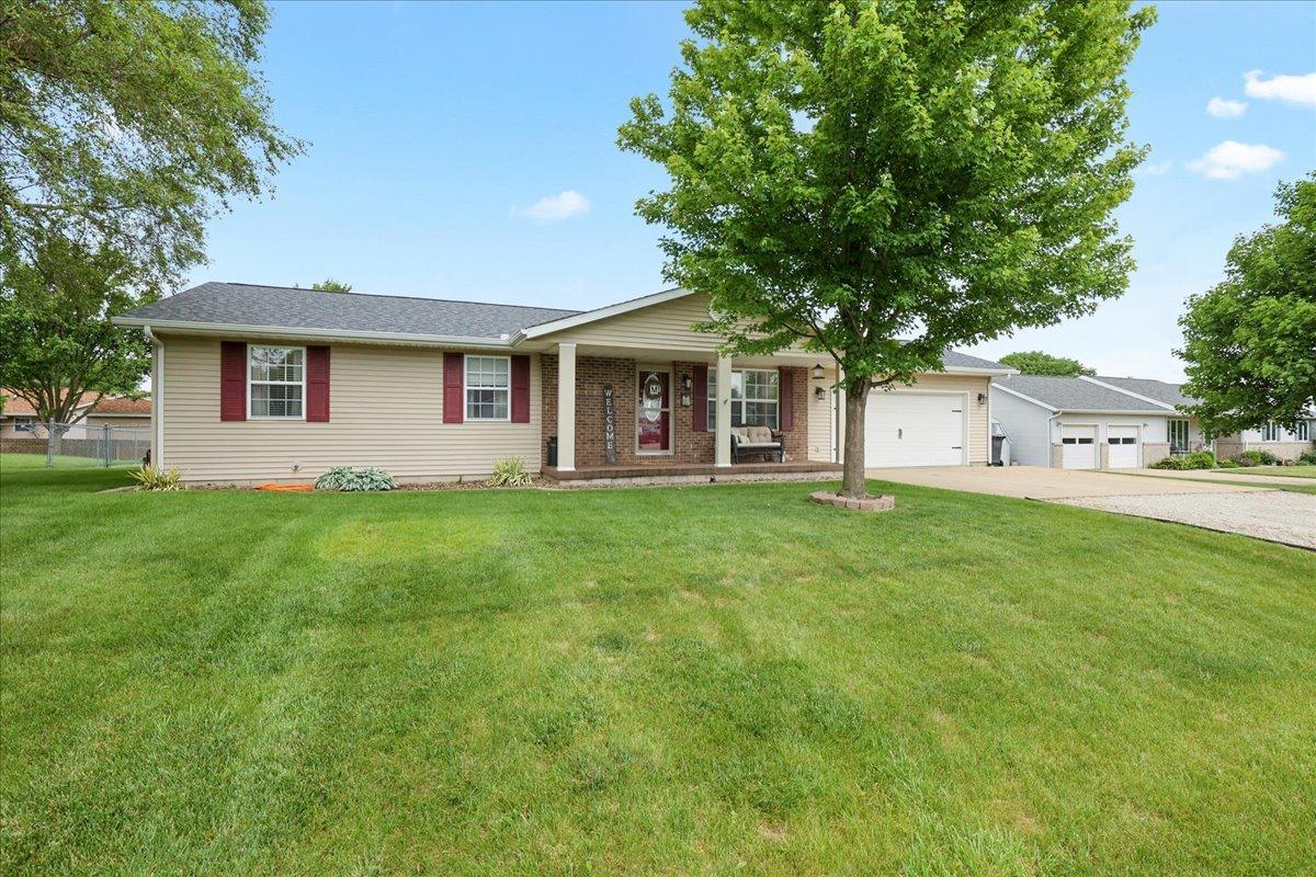 608 Ridge Rd., Philo, IL 61864