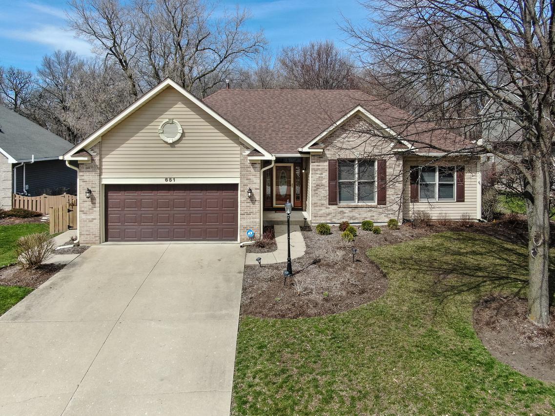 651 Wood Creek Dr., Antioch, IL 60002