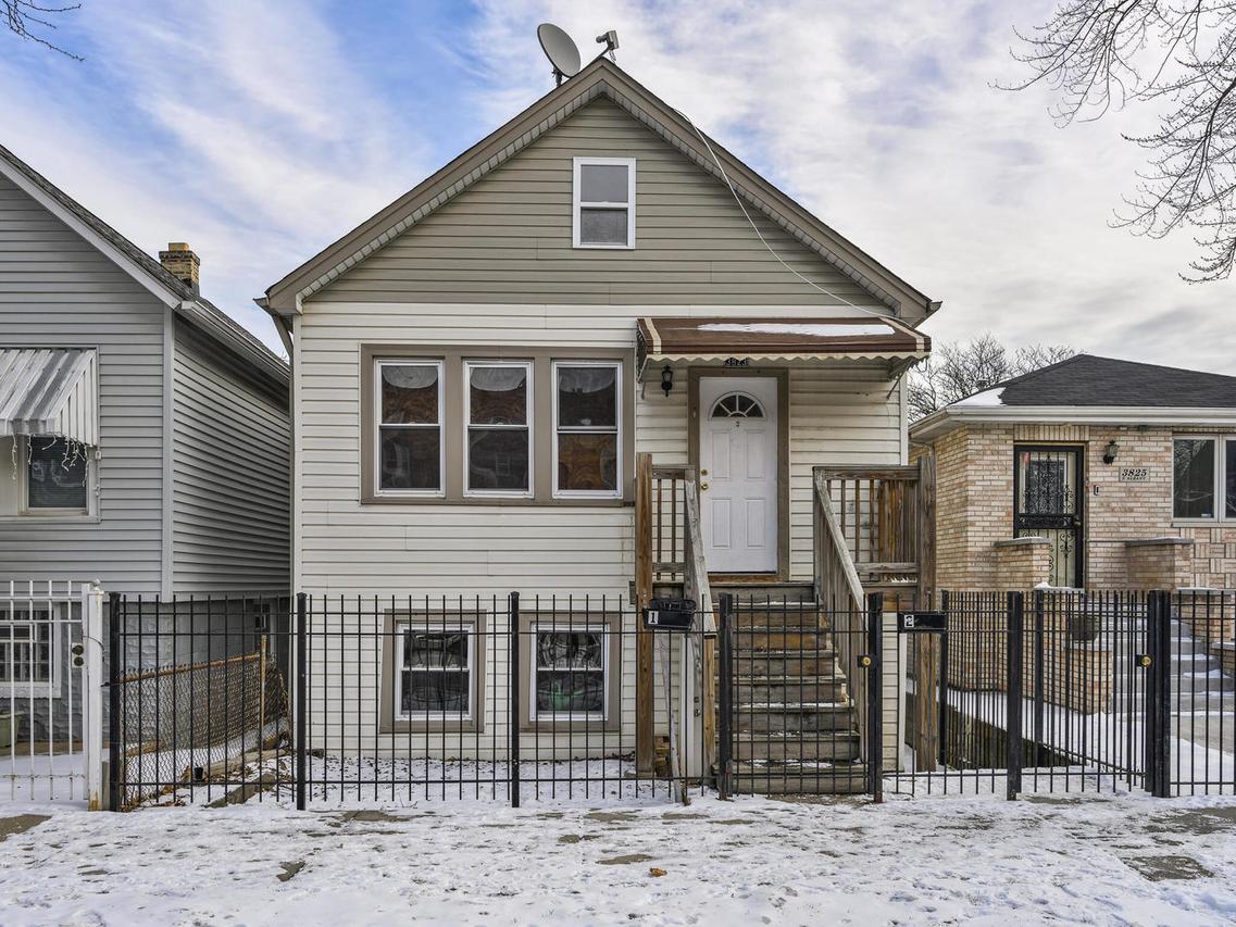 3823 S Albany Ave., Chicago, IL 60632