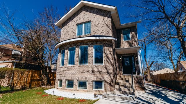 4676 W Peterson Ave., Chicago, IL 60646