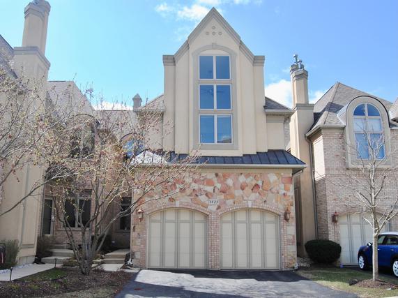 1423 W Rue Paris Pl., Inverness, IL 60067