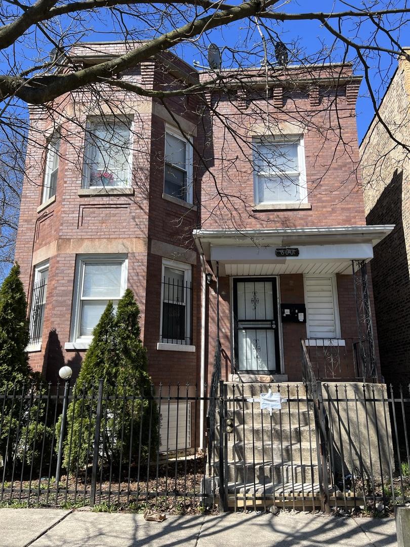 800 S Kedvale Ave., Chicago, IL 60624