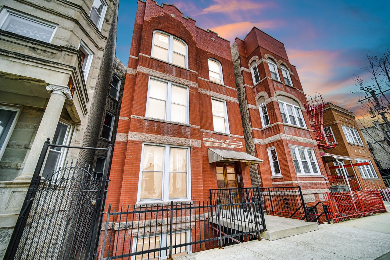 2320 W 24th St., Chicago, IL 60608