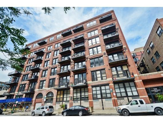 226 N Clinton St. #618, Chicago, IL 60661