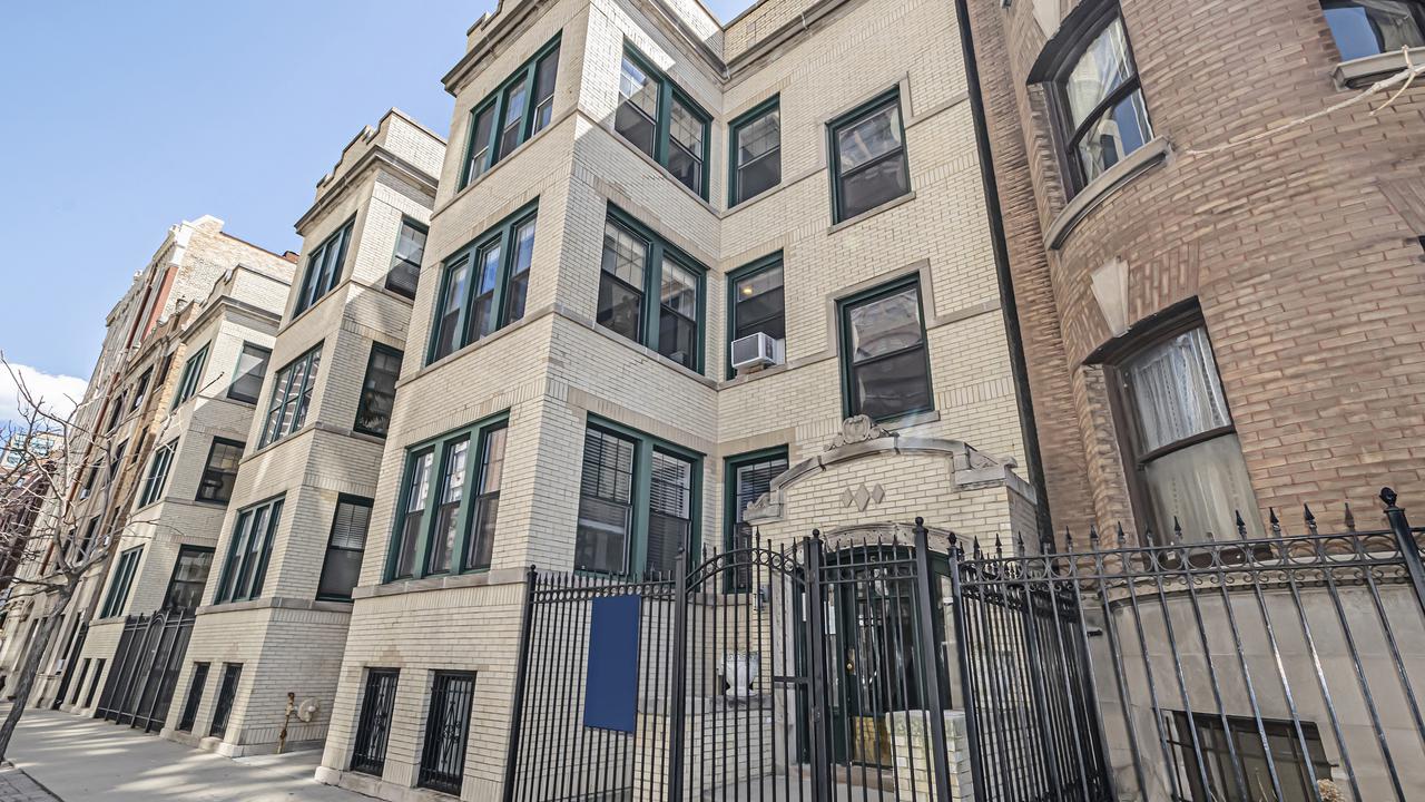 521 W Belmont Ave. #2, Chicago, IL 60657