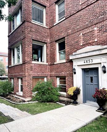 4653 N Lawndale Ave. #1S, Chicago, IL 60625