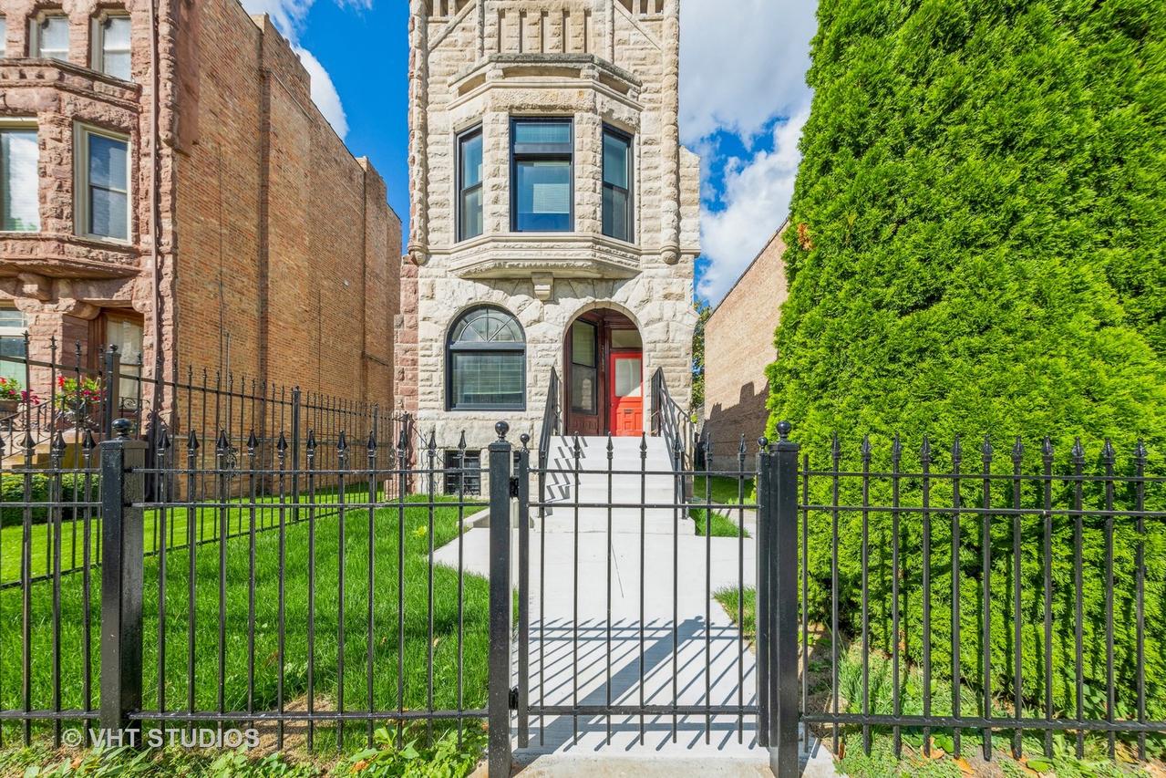 4432 S Berkeley Ave., Chicago, IL 60653