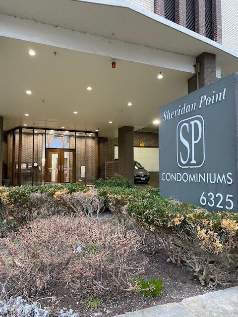 6325 N Sheridan Rd. #1008, Chicago, IL 60660