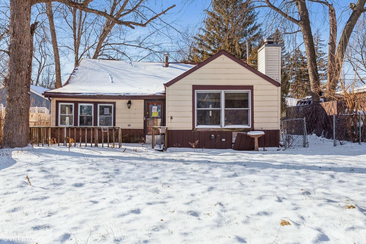 3902 N Washington St., Westmont, IL 60559