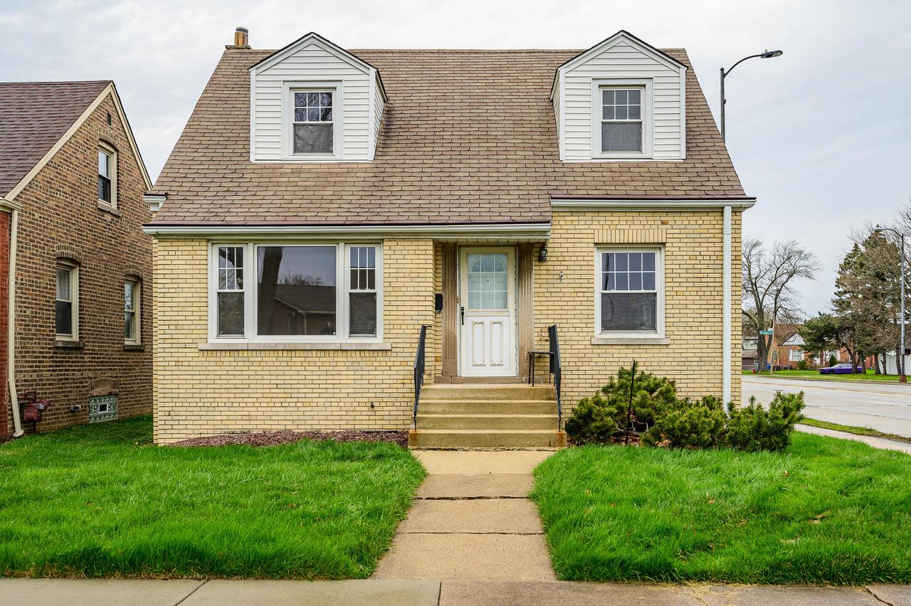 10300 S Spaulding Ave., Chicago, IL 60655