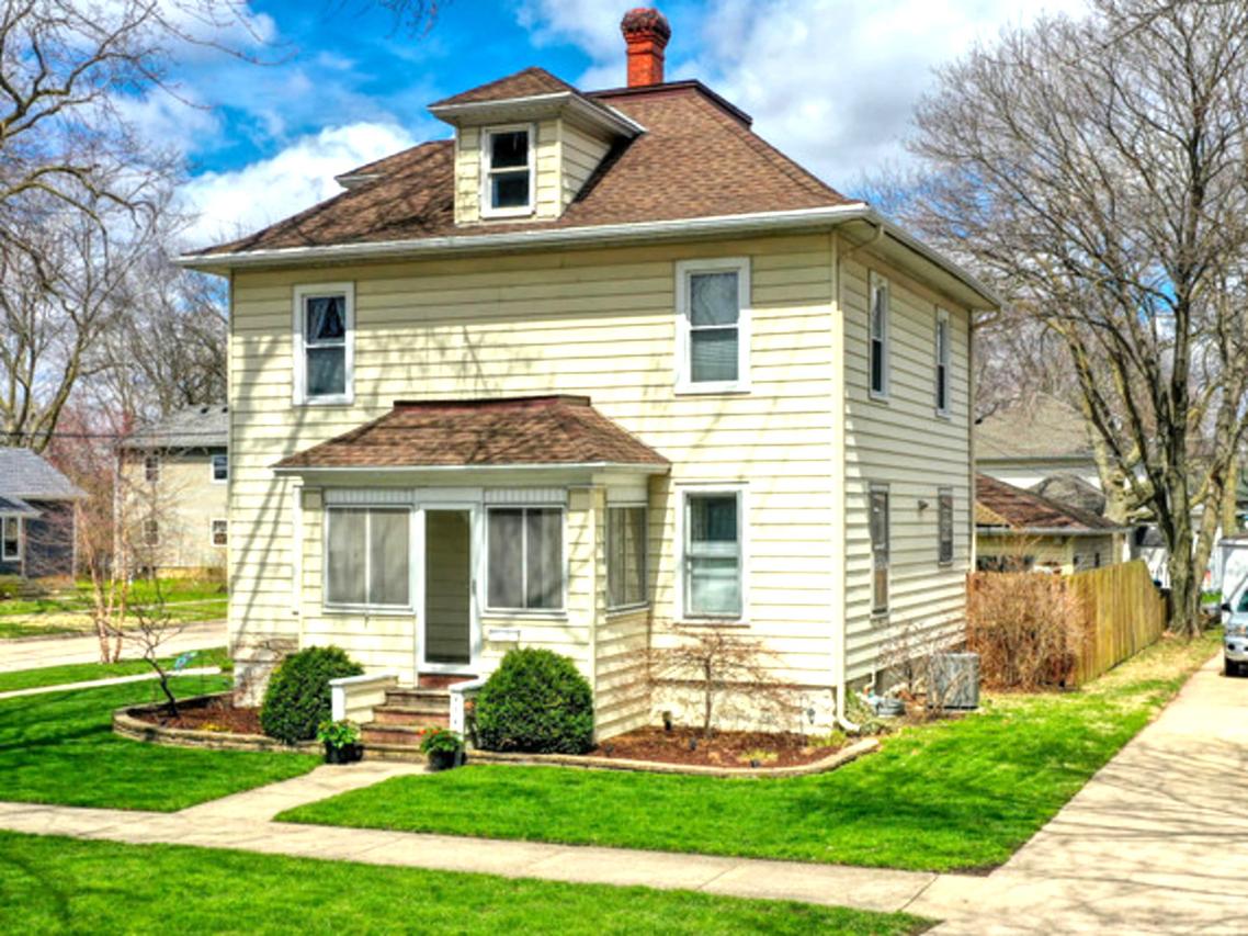 404 E Benton St., Morris, IL 60450