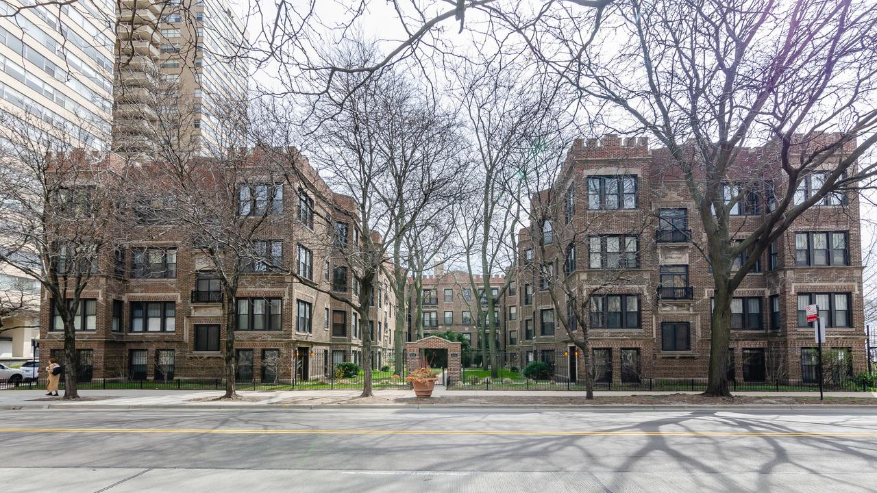 6257 N Sheridan Rd. #41, Chicago, IL 60660