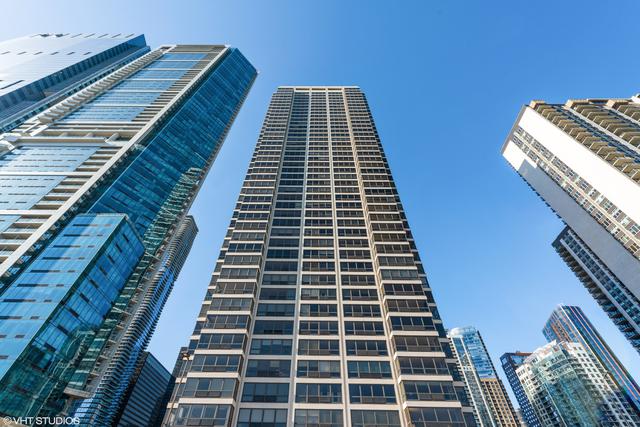 360 E Randolph St. #3402, Chicago, IL 60601