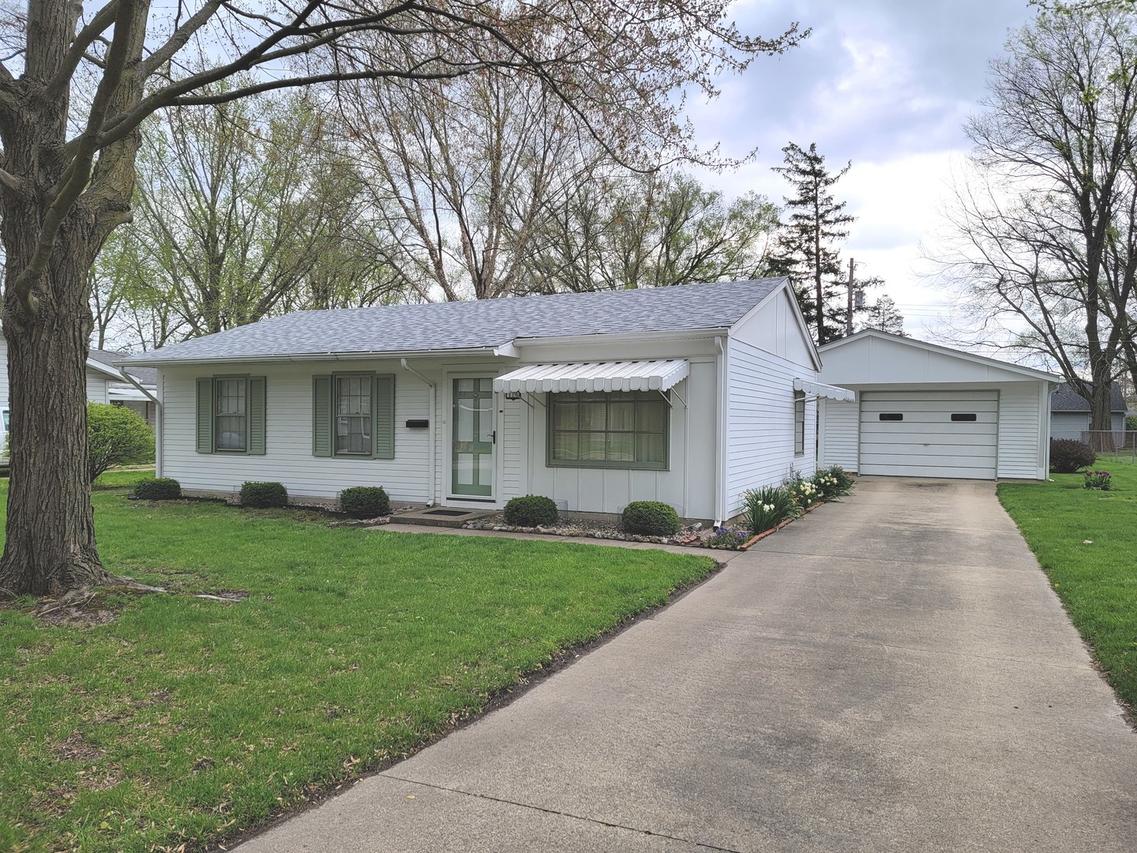114 S Glover Ave., Urbana, IL 61802