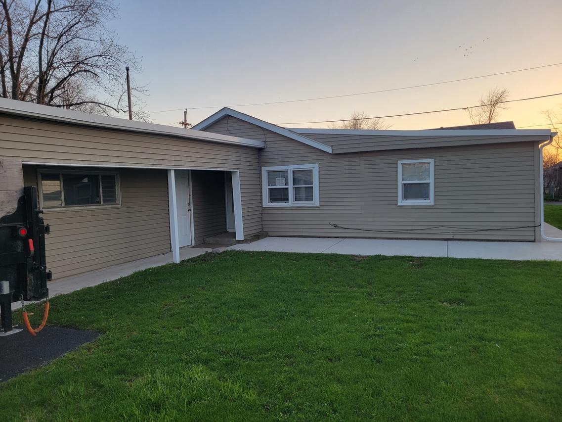 3036 Jackson Ave., South Chicago Heights, IL 60411