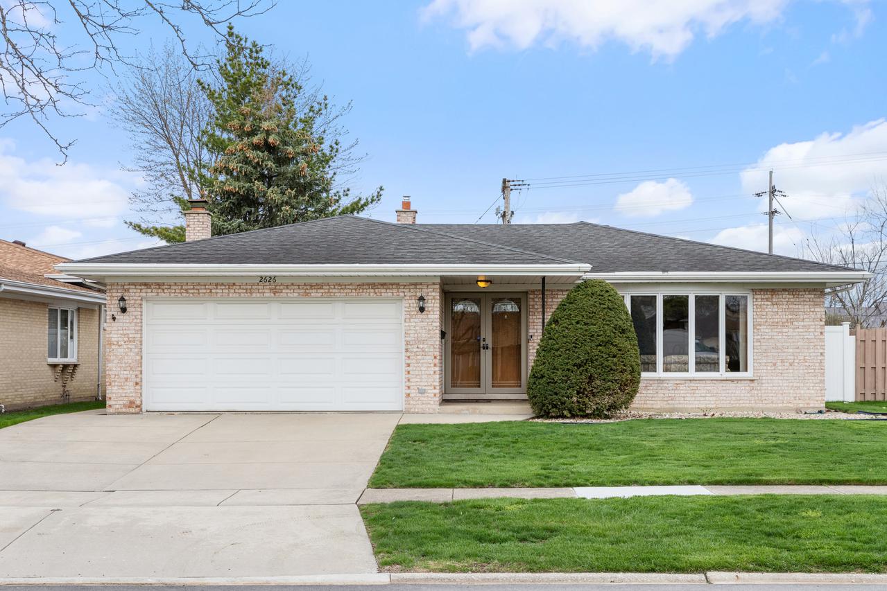 2626 Plymouth Ct., Westchester, IL 60154