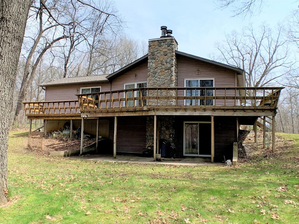 55 Fairoaks Dr., Putnam, IL 61560