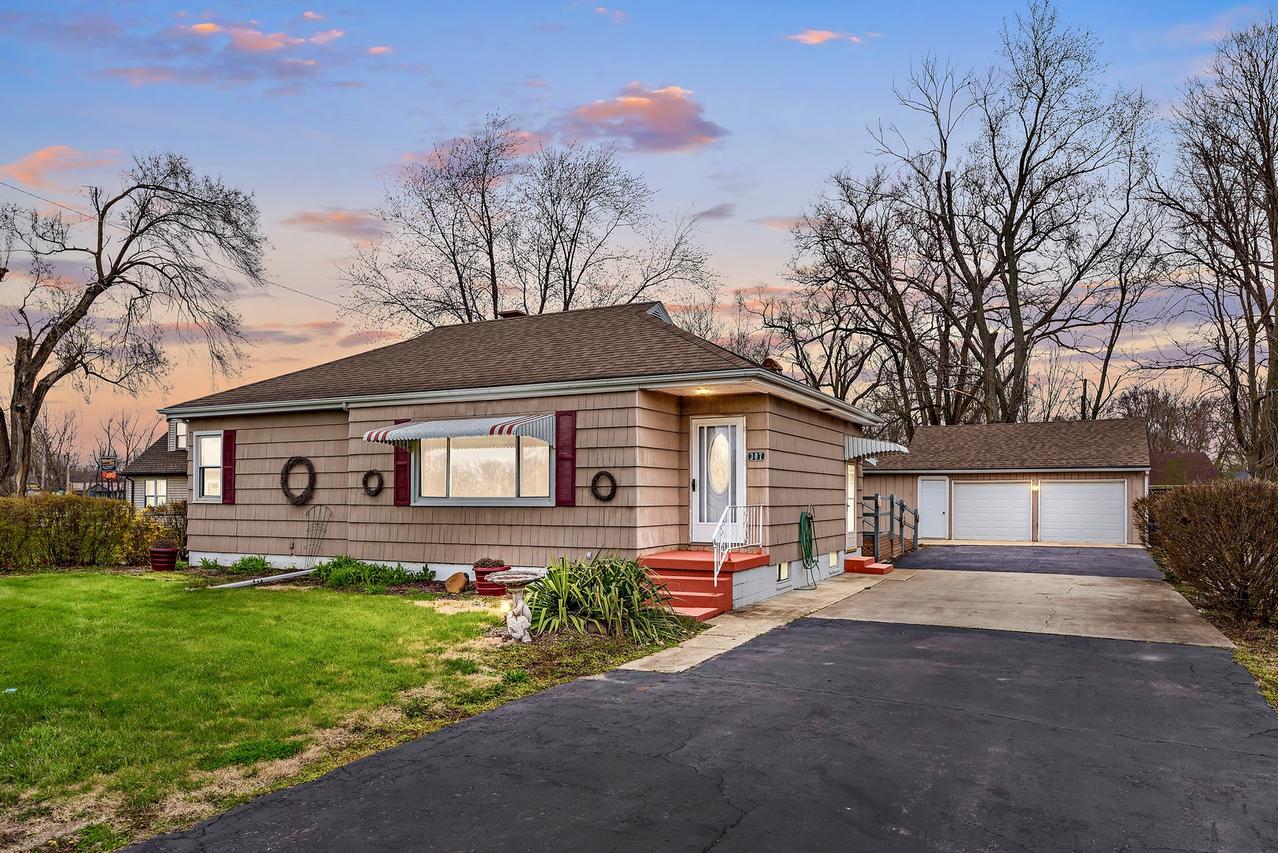 307 W 3rd St., Aroma Park, IL 60910