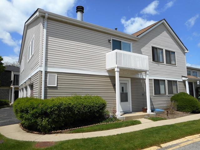 2077 N Ginger Cir. #17D, Palatine, IL 60074
