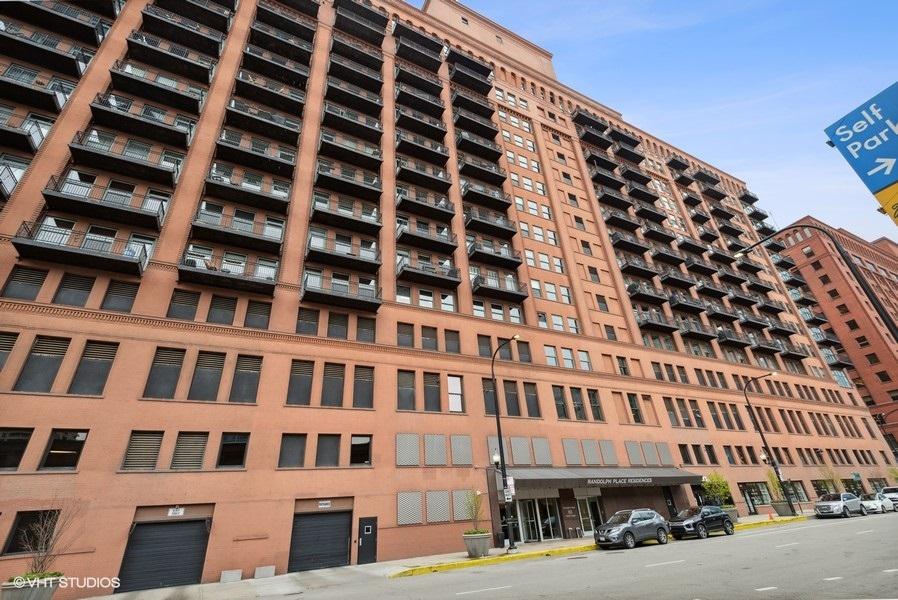 165 N Canal St. #630, Chicago, IL 60606