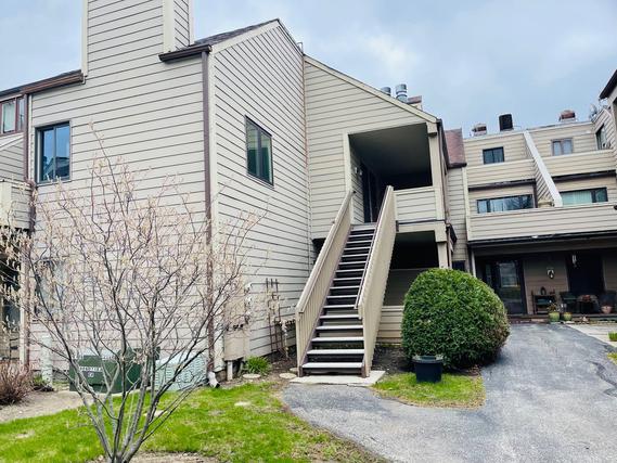 2910 Frontenac St. #213, North Chicago, IL 60064